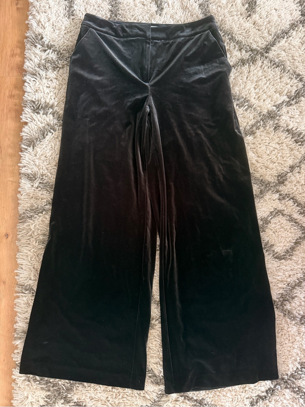 sofia by sofia vergara Black Velvet Wide-Leg Pants